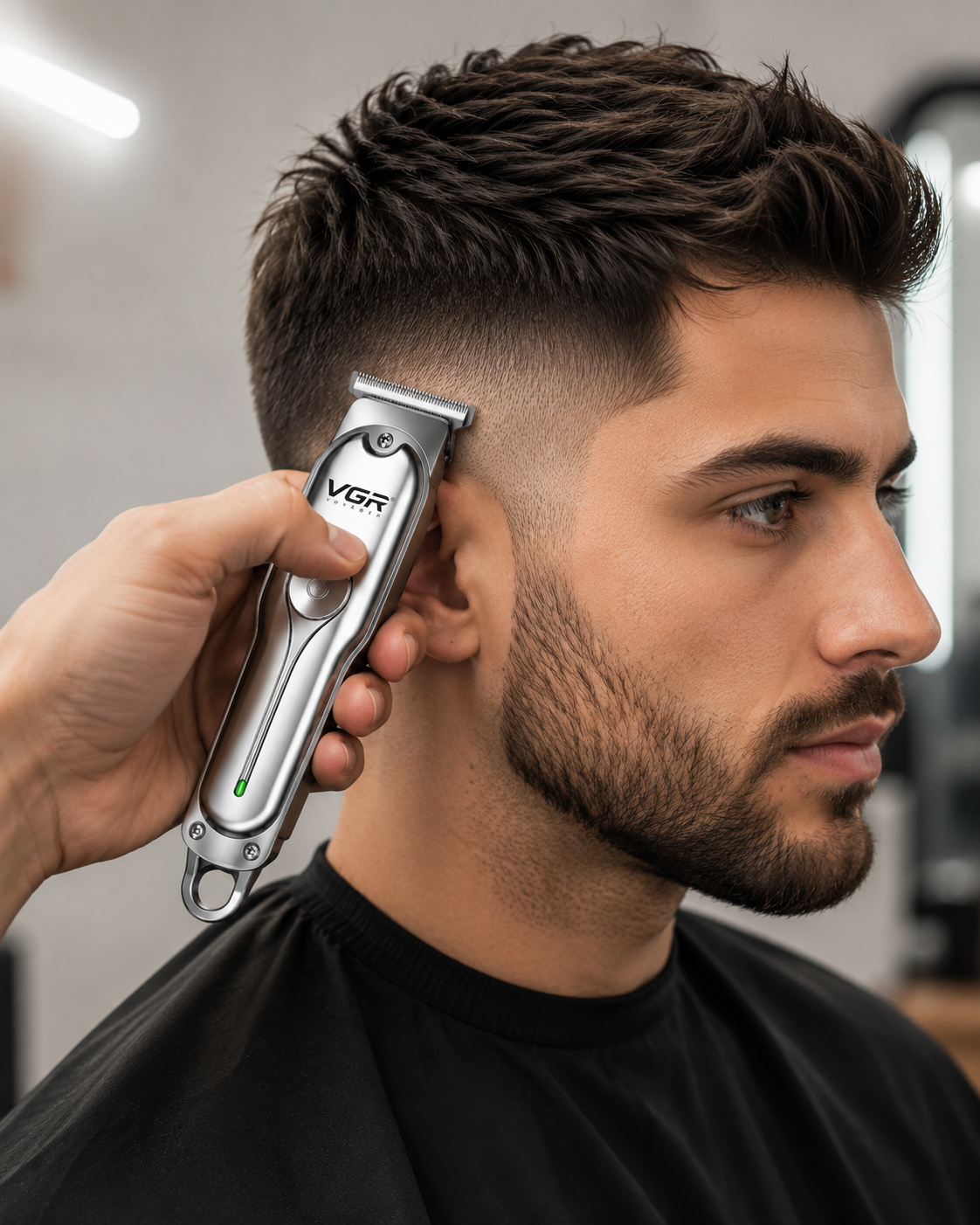 Maquina Corta Pelo Barba Vgr V-071 Profesional Recargable Color Plateado